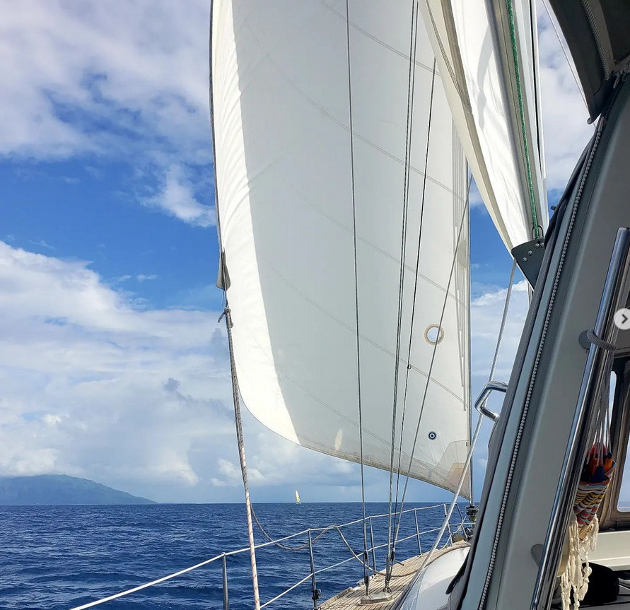 Beautiful day for a sail from Tahiti to Mo'orea.
